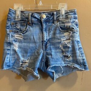 America Eagle High Rise shortie distressed size 4